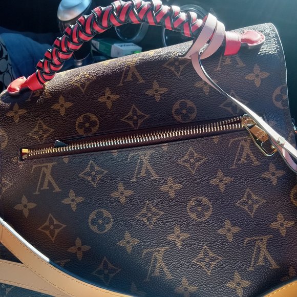 Louis Vuitton Handbags - Bag